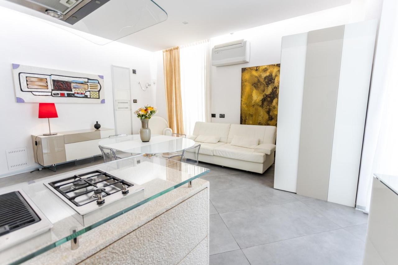 Maison Bleu Luxury Suite Sul Porto Di Trani Eksteriør bilde