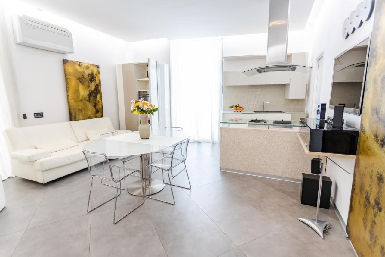 Maison Bleu Luxury Suite Sul Porto Di Trani Eksteriør bilde