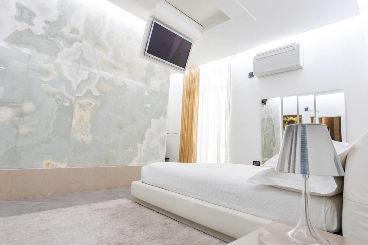 Maison Bleu Luxury Suite Sul Porto Di Trani Eksteriør bilde