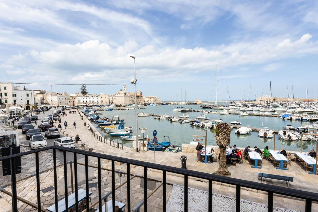 Maison Bleu Luxury Suite Sul Porto Di Trani Eksteriør bilde