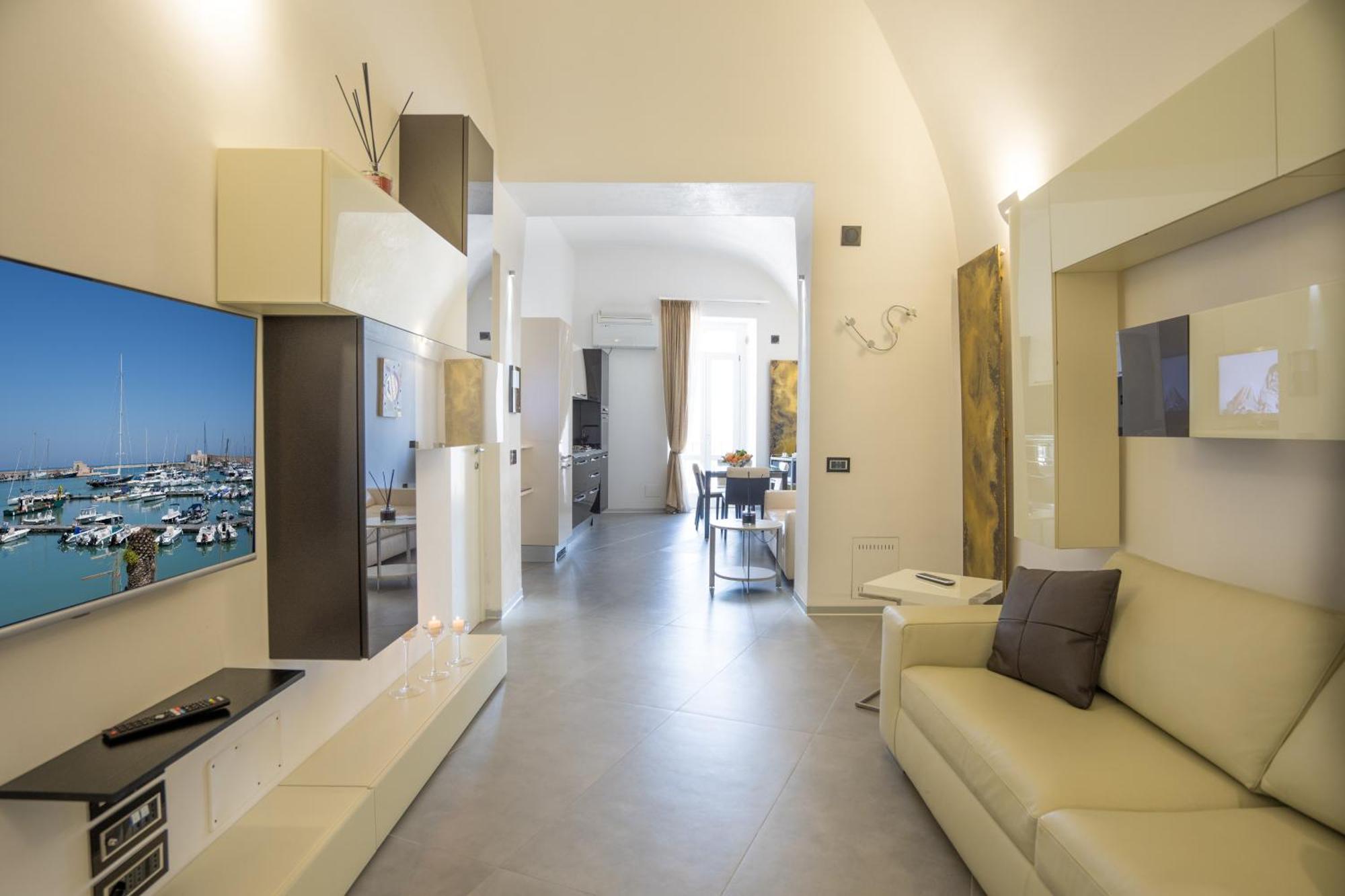 Maison Bleu Luxury Suite Sul Porto Di Trani Eksteriør bilde